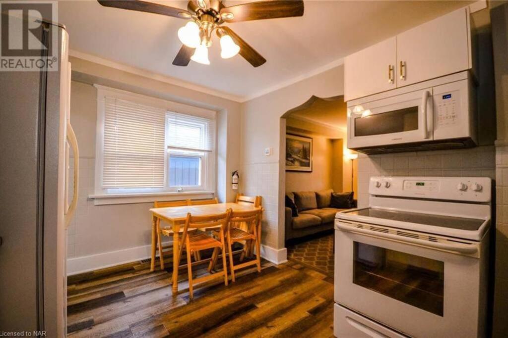 Cozy 3 Bedroom Downtown Cottage With Complimentary Breakfast Delivered Daily To The Rental Niagara Şelalesi Dış mekan fotoğraf